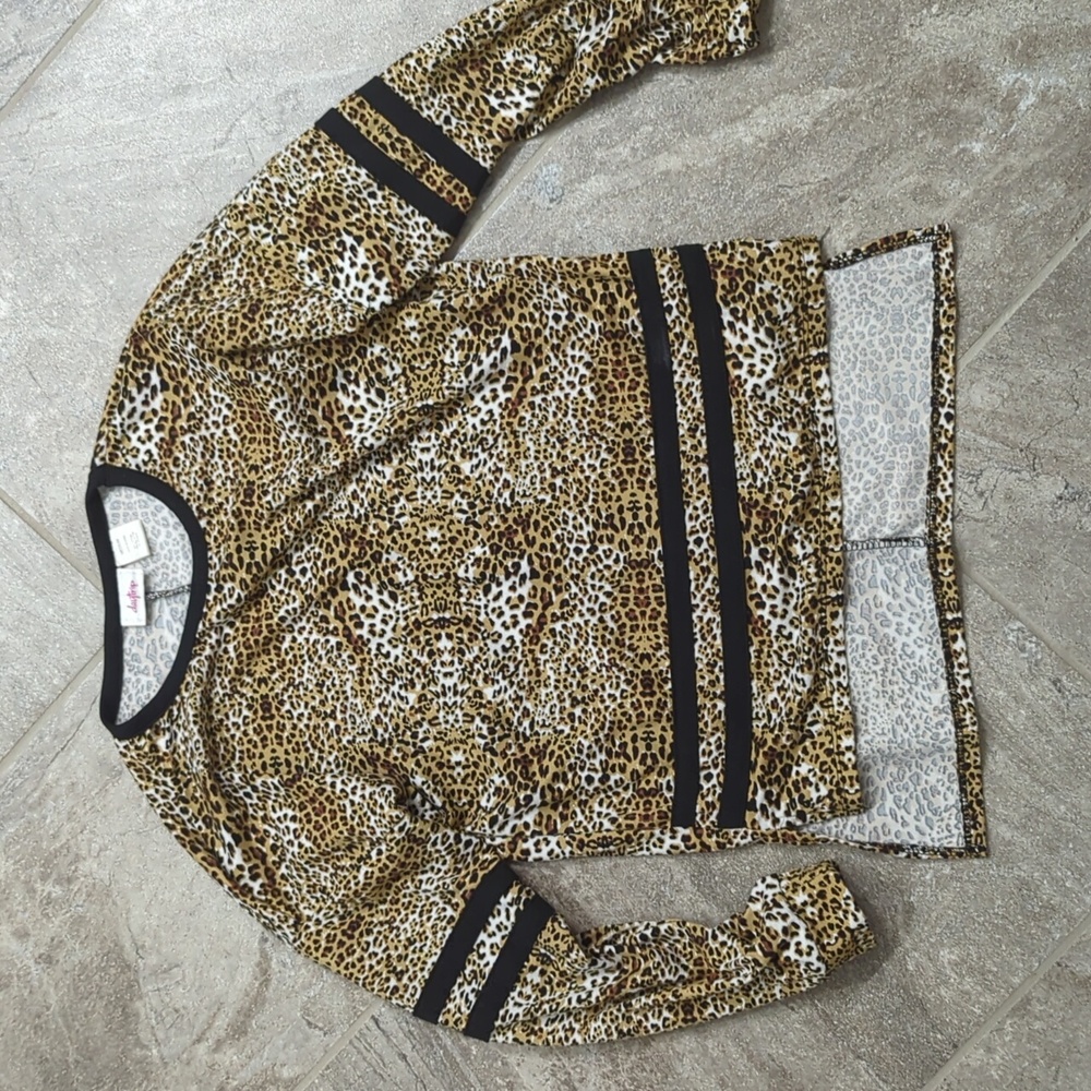 Day trip cheetah slight crop top